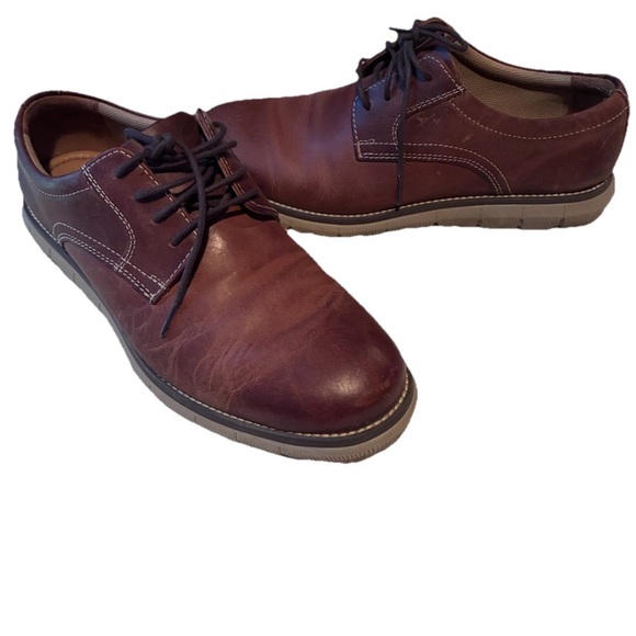 Johnston & Murphy Boys Brown Leather Dress Shoes, Size 4 - Picture 4 of 8